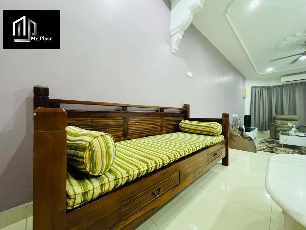 2 Storey 5Br 16Pax Semabok Taman Cheng Ho, 3 By Myplace Malacca Exteriör bild
