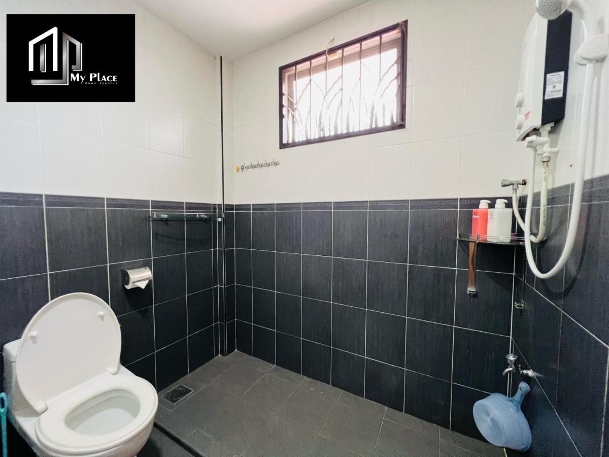 2 Storey 5Br 16Pax Semabok Taman Cheng Ho, 3 By Myplace Malacca Exteriör bild