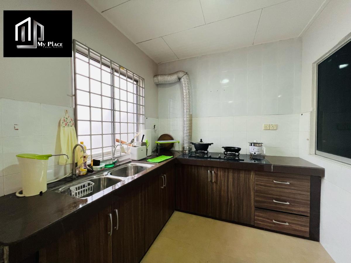 2 Storey 5Br 16Pax Semabok Taman Cheng Ho, 3 By Myplace Malacca Exteriör bild